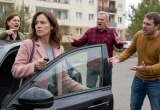 Просто забрала свою машину и тут же стала для семьи плохой