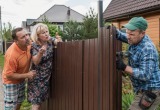 &ndash; Высокий забор! У нас так не принято! &ndash; соседи уже заколебали шастать на мой участок