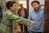 Муж регулярно забывает запереть дверь и даже пьяный сосед его ничему не научил