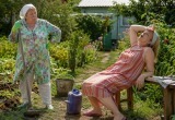 Сноха целый спектакль разыграла, чтобы не работать в огороде. Но я в её обмороки не верю