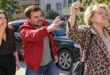 Свекровь решила поставить сыну ультиматум и оставила его без машины