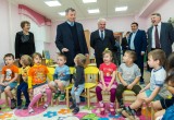 Дети Износковского района встретили губернатора концертом и подарками
