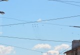 "Витязи" и "Стрижи" репетируют Парад Победы в небе над Калугой. Фотографии.