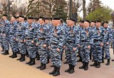 Калужские полицейские на Театральной площади провели строевой смотр