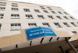 А.Артамонов посетил социальные и образовательные учреждения Дзержинского района 