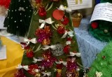 В Калуге открылась выставка новогодних поделок «Подарки Деду Морозу и Снегурочке»