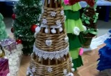 В Калуге открылась выставка новогодних поделок «Подарки Деду Морозу и Снегурочке»