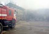 Мега-пожар на складе едва не привел к взрыву газовой станции