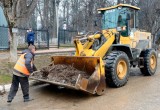 Городские службы очистили и отмыли парк Циолковского. Фотоотчет