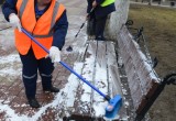 Городские службы очистили и отмыли парк Циолковского. Фотоотчет