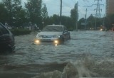 Доколе? Калуга вновь утонула после ливня. Подборка видео и фото