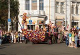 Фотоотчет с карнавала в Калуге 27 августа «Да здравствует кино!»