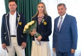 Губернатор наградил участницу Олимпиады 2016 Екатерину Бирлову. Видео и фото