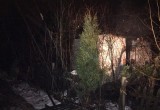 Ночью в Калуге заживо сгорел человек в нежилом доме 