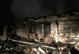 Спасатели нашли труп мужчины в сгоревшем доме 