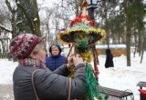 Калужские фантазеры устроили конкурс альтернативных елок. Фото