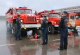 На городской набережной состоялся смотр техники МЧС