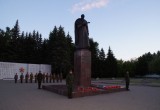 Ранним утром на воинском кладбище в Калуге прошел митинг памяти. Фото
