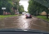 В Калуге несколько улиц оказались под водой. Фото и видео
