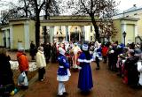 В Калуге Деды Морозы провели парад