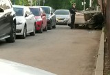 На Труда Skoda протаранила 5 машин и перевернулась на крышу