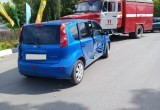 Две иномарки и УАЗ столкнулись на перекрестке