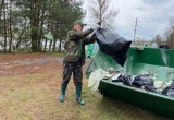 Из Калужского бора вывезли 200 мешков мусора