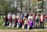 Калужские школьники провели праздничный концерт во дворе 