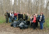 Школьники очистили от мусора территории парка "Угра" (фото)