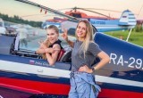 Девушки показали акробатический пилотаж в калужском небе (фото)