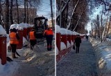 В Калуге за выходные вычистили тротуары на 37 улицах