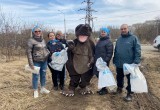 Активисты вместе с Хохулей собрали мусор в парке усадьбы Яновских и Можайском овраге