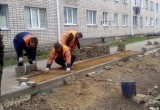 На калужских улицах восстанавливают асфальт и тротуары
