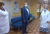 Константин Пахоменко проверил калужские поликлиники и призвал носить маски