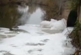 Водоканал устраивает "пенные вечеринки" на реке Протве 