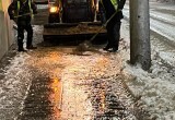 Калужские коммунальщики продолжают устранять последствия ледяного дождя 