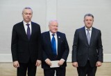 Лидеры среди регионов по научным исследованиям: Андрей Травников поздравил новосибирских ученых с Днем российской науки
