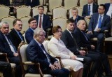 Лидеры среди регионов по научным исследованиям: Андрей Травников поздравил новосибирских ученых с Днем российской науки