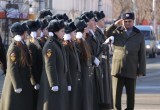 Представителям ЛНР передали капсулу с землёй с мемориального комплекса "Безымянная всота"