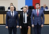 Глава городского самоуправления Калуги Юрий Моисеев и Городской Голова Дмитрий Денисов вручили награды участникам специальной военной операции