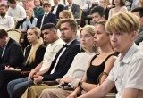 «Ты – Россия»: Андрей Травников в режиме живого диалога пообщался с патриотической молодёжью Новосибирской области