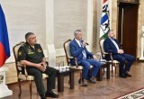 «Ты – Россия»: Андрей Травников в режиме живого диалога пообщался с патриотической молодёжью Новосибирской области