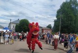 В Калужской области прошел семейный фестиваль "Петухи и гуси в городе Тарусе"