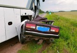 В Калужской области водитель автомобиля ВАЗ погиб при столкновении с автобусом