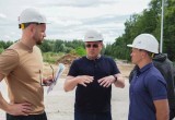 Дмитрий Денисов проверил ход строительства ЖК "Острова" в Калуге