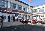 Подарок ко Дню знаний: Губернатор Новосибирской области озвучил решение о строительстве нового учебного корпуса на праздничной линейке в Лицее №113