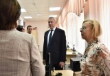 Подарок ко Дню знаний: Губернатор Новосибирской области озвучил решение о строительстве нового учебного корпуса на праздничной линейке в Лицее №113