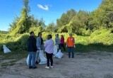 Под Гагаринским мостом в Калуге собрали 50 мешков мусора
