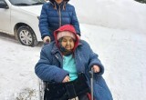 Из загоревшегося дома в Калужской области спасли больную пенсионерку