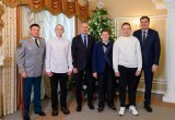 Калужский губернатор вручил награды подросткам-героям